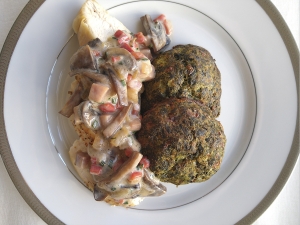 [P0009] PECHUGA CON SALSA DE JAMON Y HONGOS