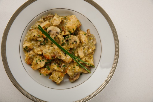 [P0002] CAZUELA DE POLLO Y HONGOS
