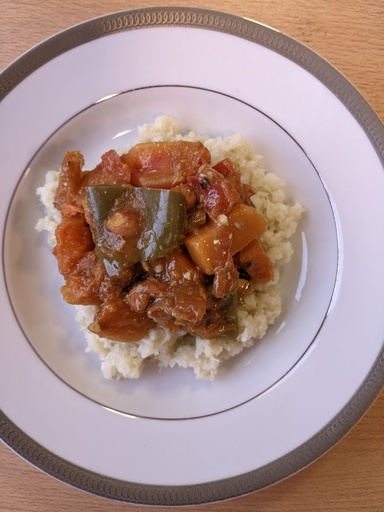 [V0041] CURRY DE VEGETAES CON RISOTTO DE COLIFLOR